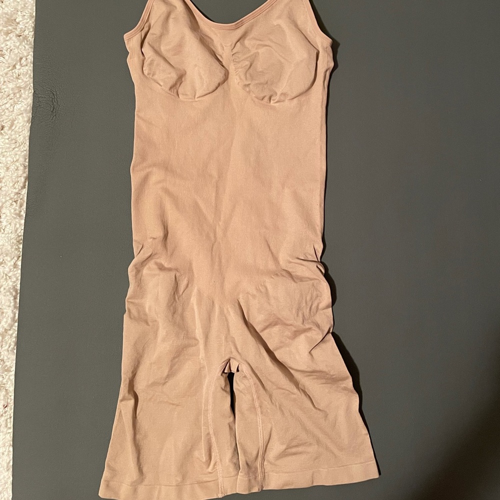 Nude longer length shorts shape wear